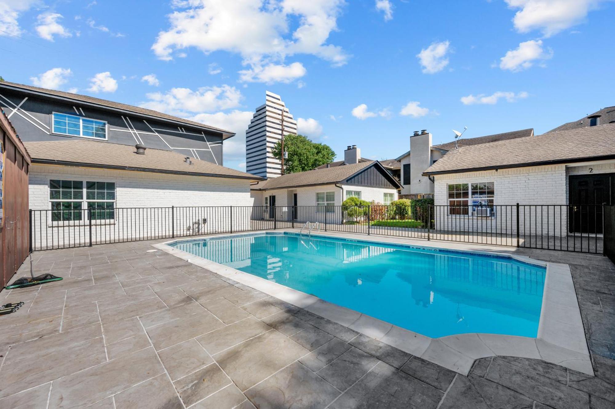 Spacious 1Br Galleria Apt With Pool & Free Park Houston Exterior photo